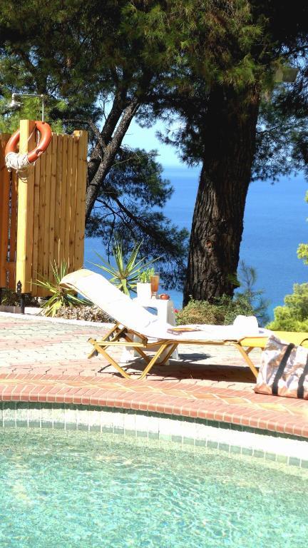 Dryades Hotel Siviri Esterno foto
